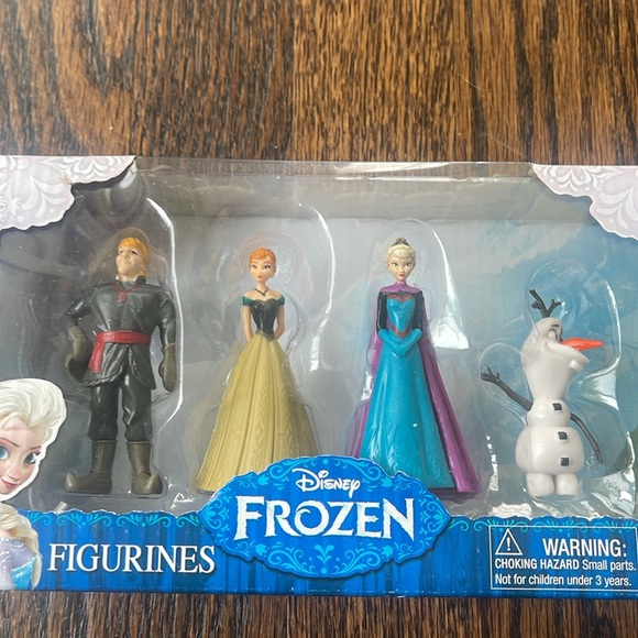 Frozen Olaf, Anna, Elsa, Kristoff 3" Figure (4-Pack) Set-Frozen 4 pack figures - Picture 2 of 9